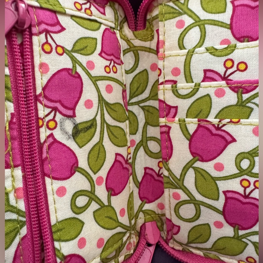 Vera Bradley LILY BELL Pink and Green Floral Wristlet - Picture 4 of 7